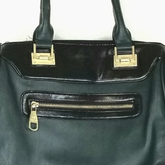 STEVE MADDEN Green & Black w/Gold Hardware Handbag - Picture 3 of 8